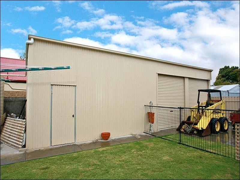 4 Acraman Street, Victor Harbor SA 5211