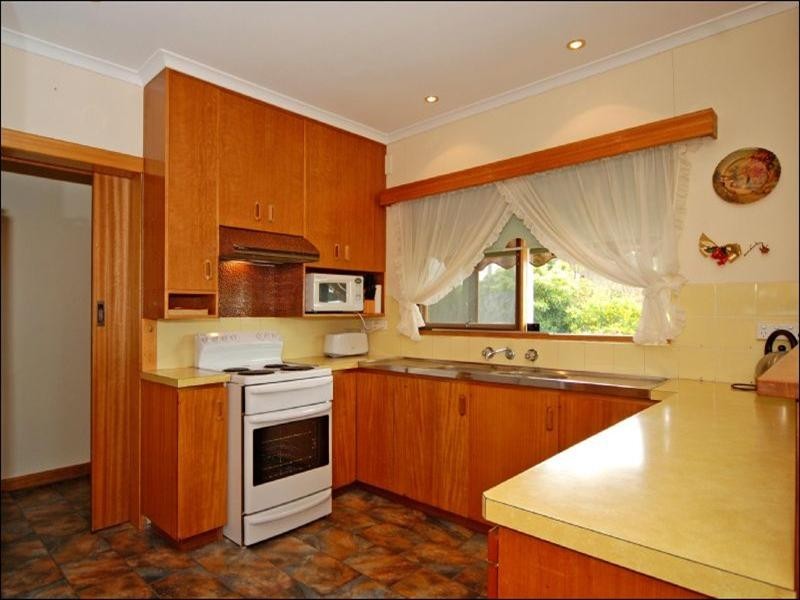 73 Hindmarsh Road, Victor Harbor SA 5211