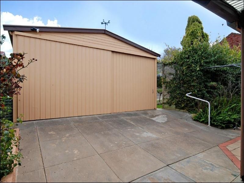 73 Hindmarsh Road, Victor Harbor SA 5211