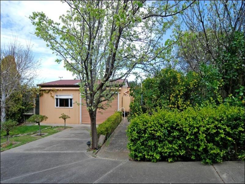 73 Hindmarsh Road, Victor Harbor SA 5211