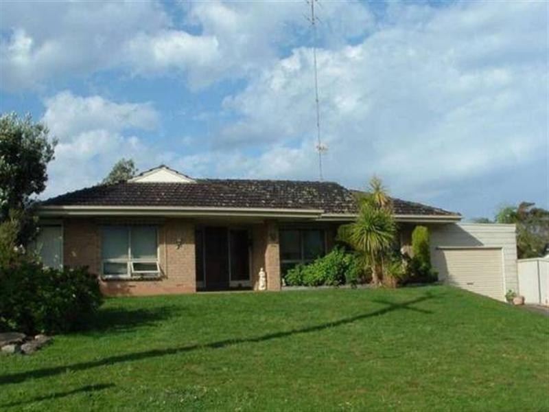18 Marlborough Avenue, Victor Harbor SA 5211
