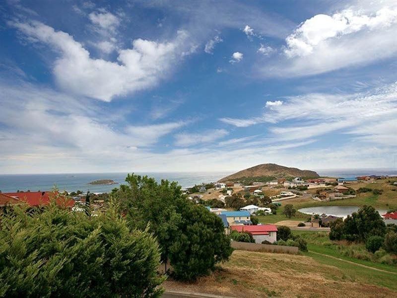 25 Southern Right Crescent, Encounter Bay SA 5211