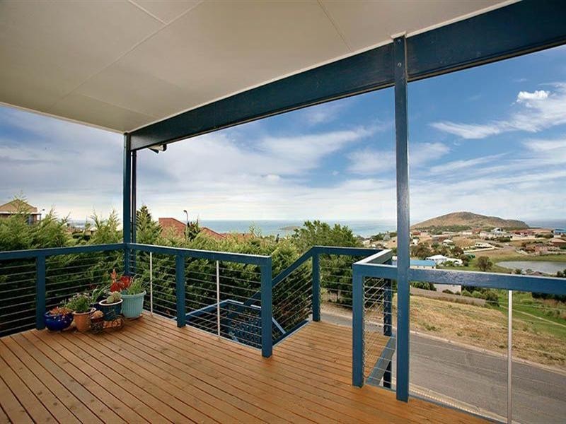 25 Southern Right Crescent, Encounter Bay SA 5211