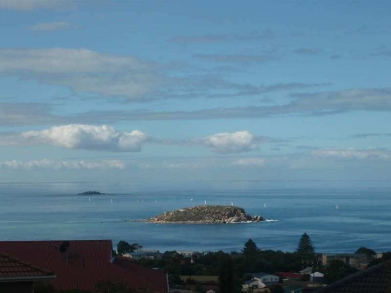 25 Southern Right Crescent, Encounter Bay SA 5211