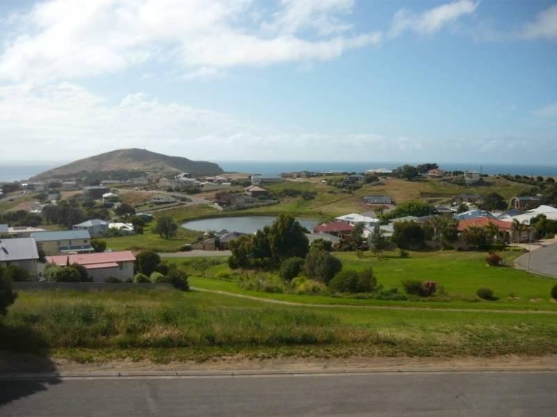 25 Southern Right Crescent, Encounter Bay SA 5211
