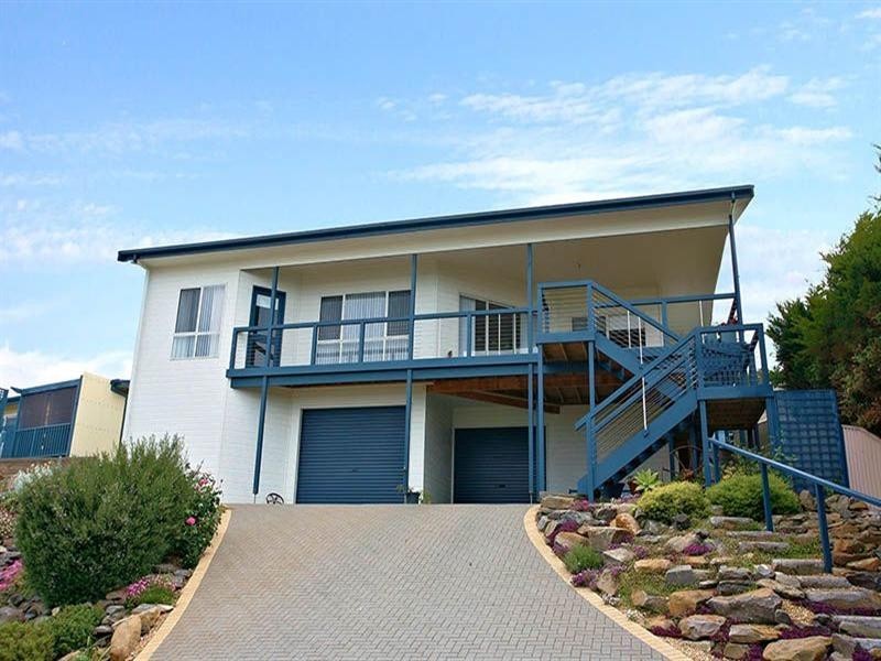25 Southern Right Crescent, Encounter Bay SA 5211