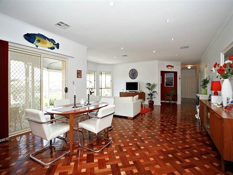 4 Shetland Court, Victor Harbor SA 5211