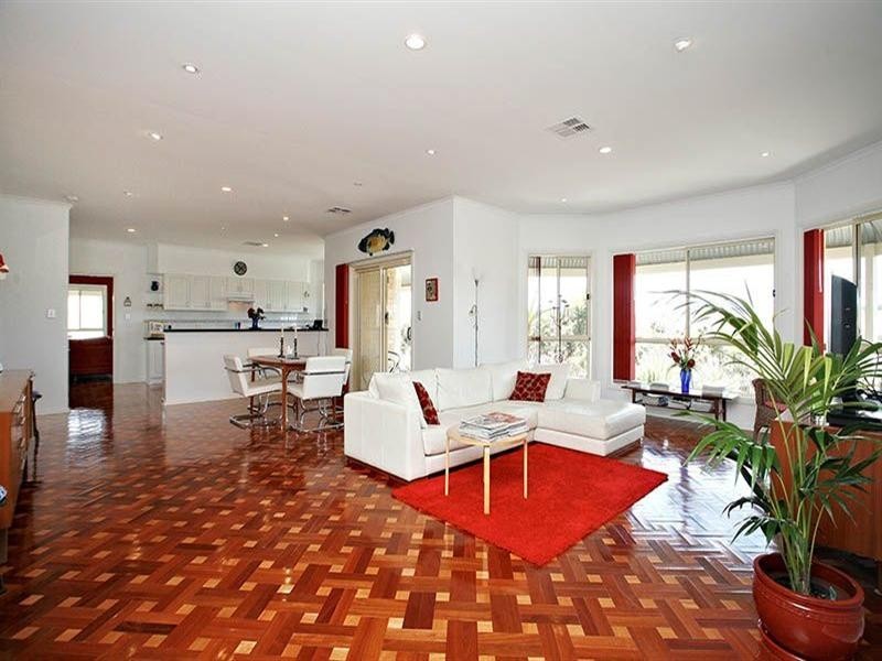 4 Shetland Court, Hindmarsh Valley SA 5211