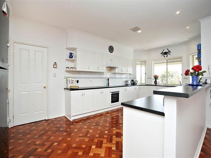 4 Shetland Court, Hindmarsh Valley SA 5211