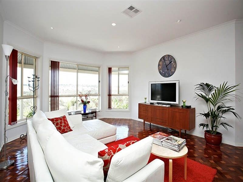 4 Shetland Court, Hindmarsh Valley SA 5211