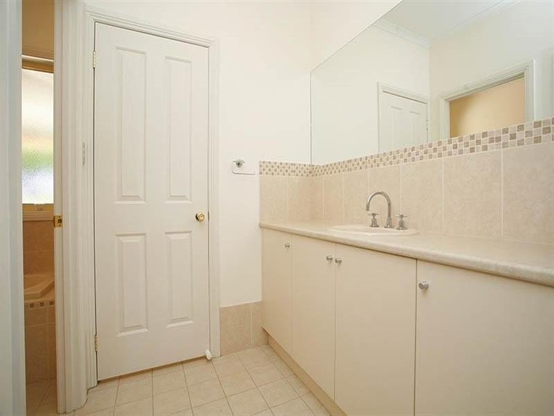 4 Shetland Court, Hindmarsh Valley SA 5211