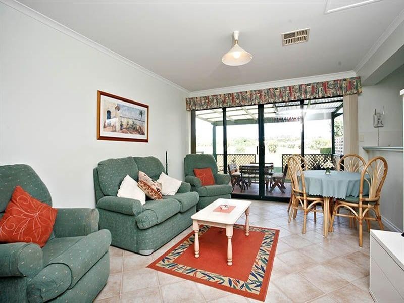 20 Coromandel Drive, Mccracken SA 5211