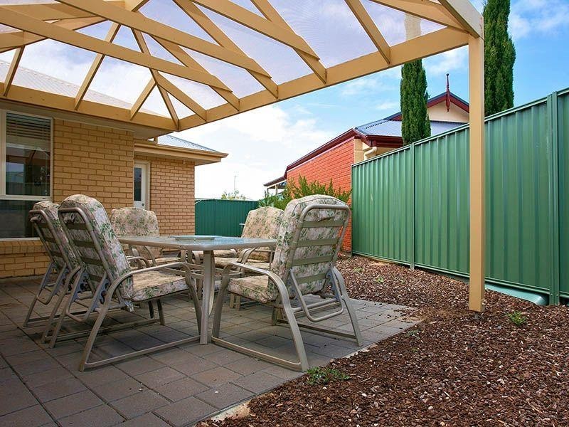 8 Sweetman Avenue, Encounter Bay SA 5211