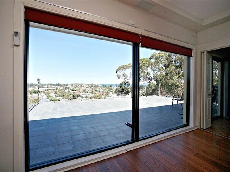 17 Lawson Street, Victor Harbor SA 5211