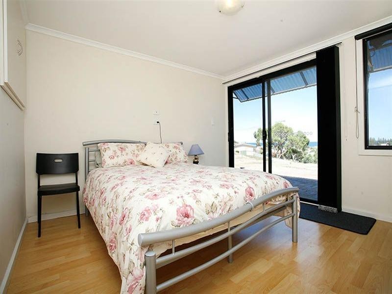 17 Lawson Street, Victor Harbor SA 5211