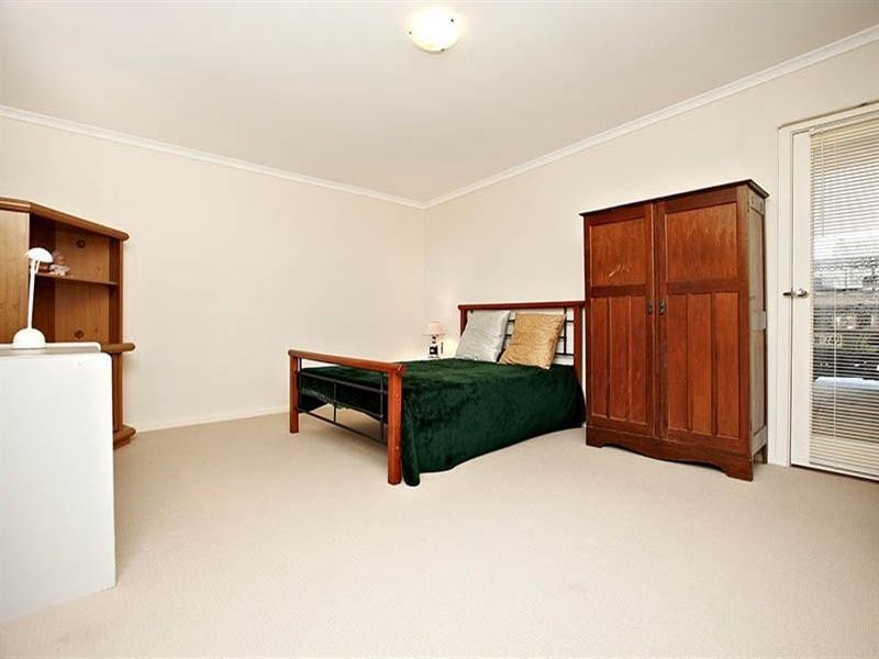 17 Lawson Street, Victor Harbor SA 5211