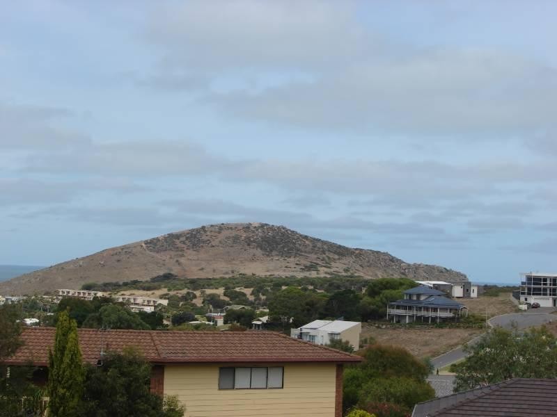 10 Davies Street, Encounter Bay SA 5211
