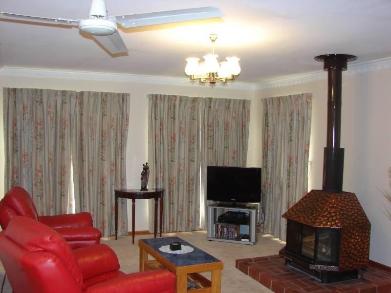 12 Tottenham Court Road, Port Elliot SA 5212