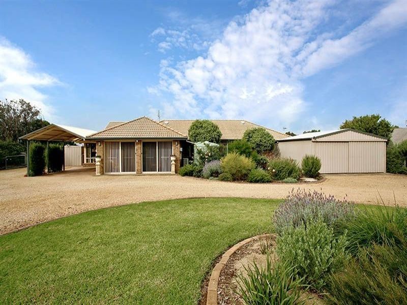 3 Vanali Drive, Port Elliot SA 5212