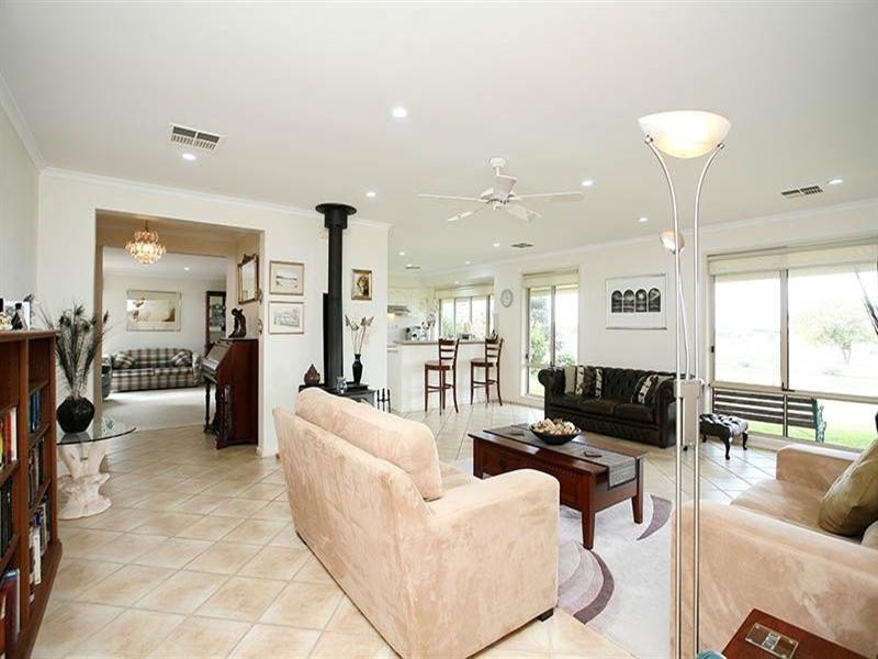 3 Vanali Drive, Port Elliot SA 5212