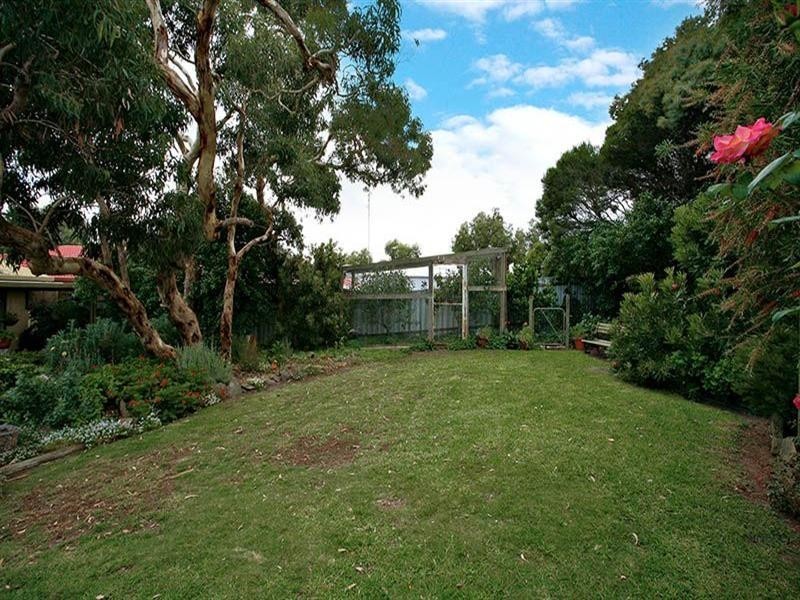 16 Folkestone Terrace, Victor Harbor SA 5211