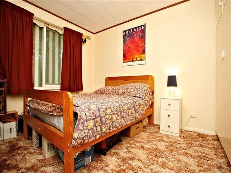 16 Folkestone Terrace, Victor Harbor SA 5211