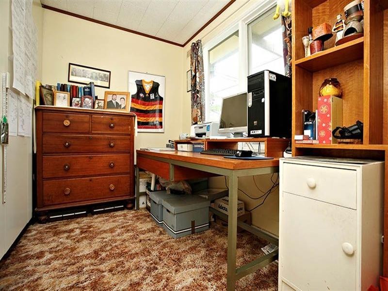 16 Folkestone Terrace, Victor Harbor SA 5211