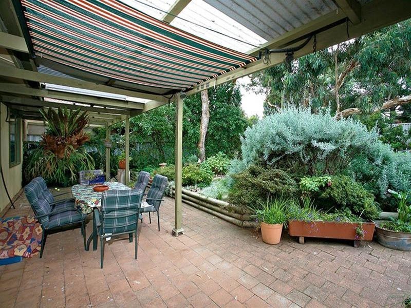 16 Folkestone Terrace, Victor Harbor SA 5211