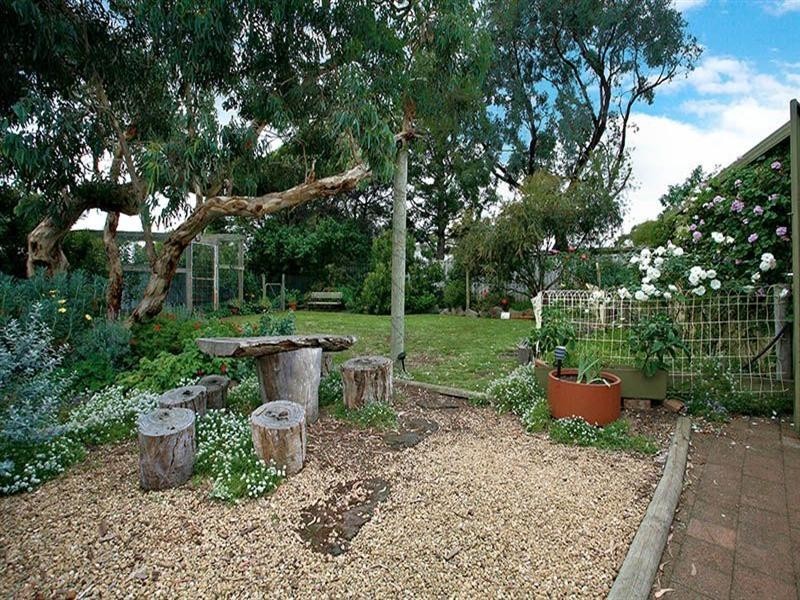 16 Folkestone Terrace, Victor Harbor SA 5211