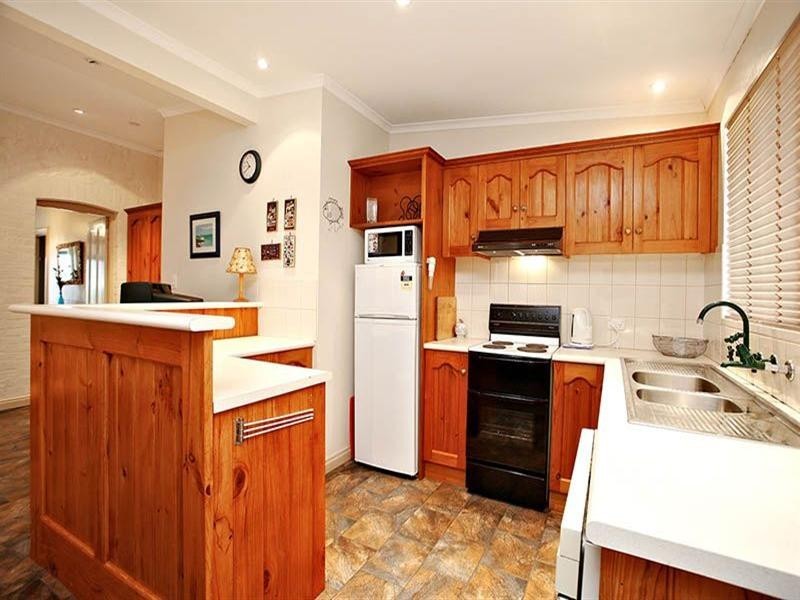 2 Merrilli Place, Port Elliot SA 5212