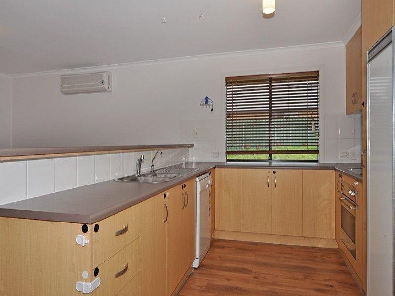 13 Robb Street, Encounter Bay SA 5211