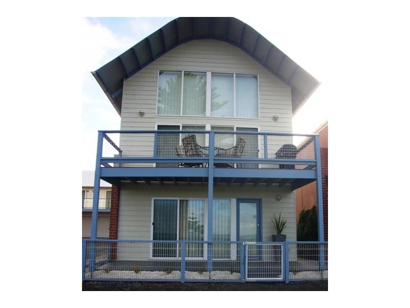 Unit 1/16 Flinders Parade, Victor Harbor SA 5211