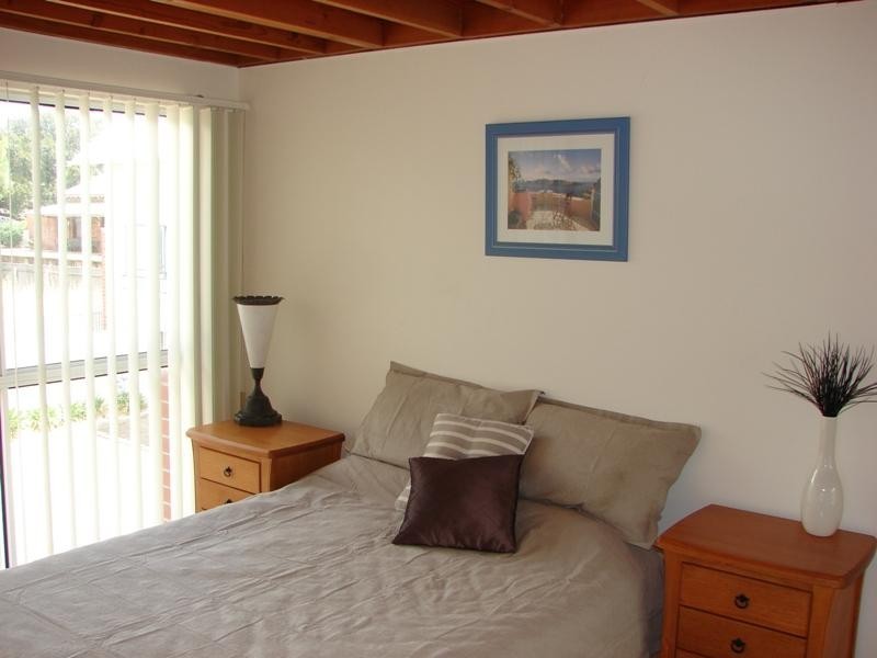 Unit 1/16 Flinders Parade, Victor Harbor SA 5211