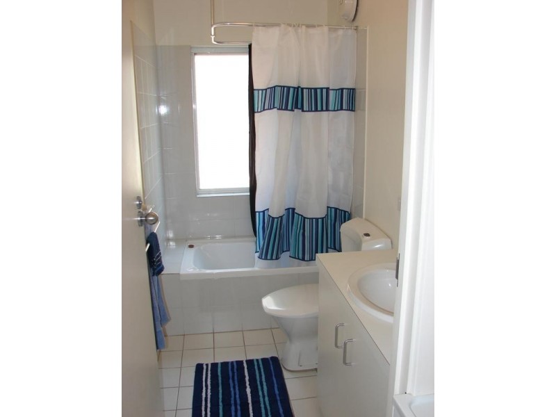 Unit 1/16 Flinders Parade, Victor Harbor SA 5211