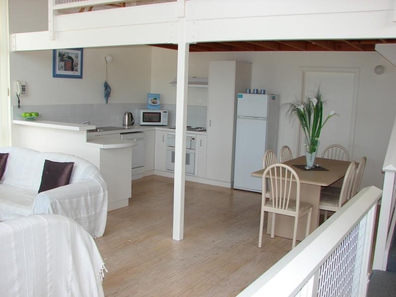 Unit 1/16 Flinders Parade, Victor Harbor SA 5211