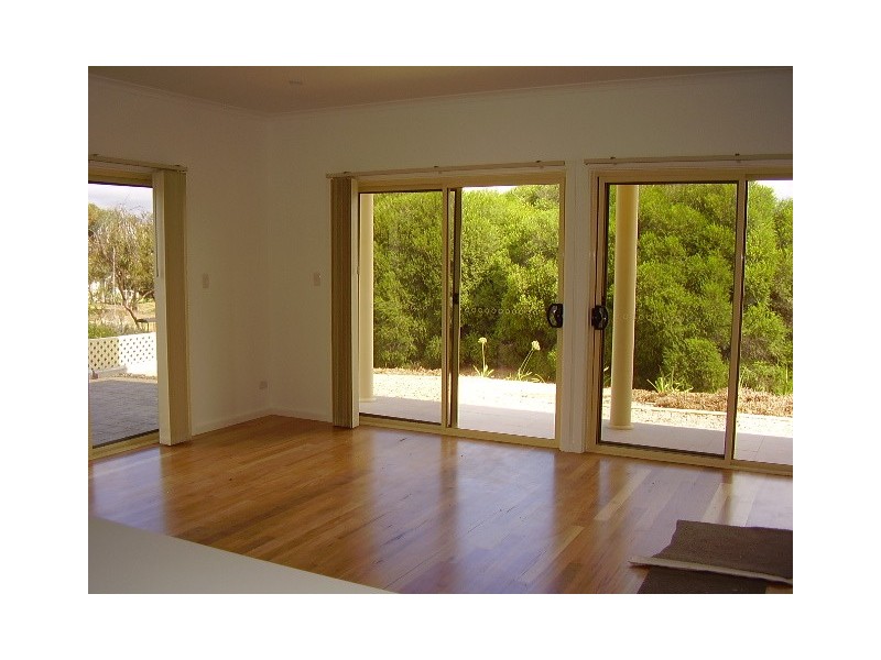 68a/68b Rapid Drive, Mccracken SA 5211