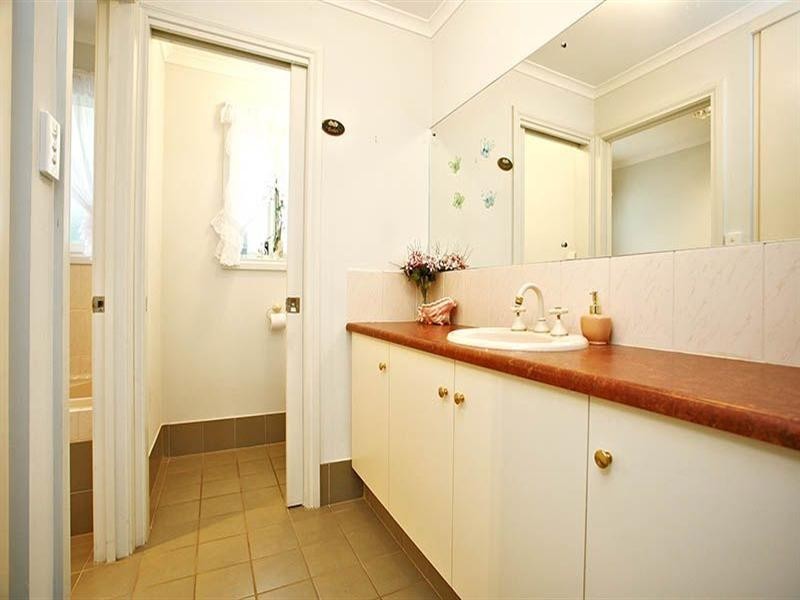 57 Parker Avenue, Strathalbyn SA 5255