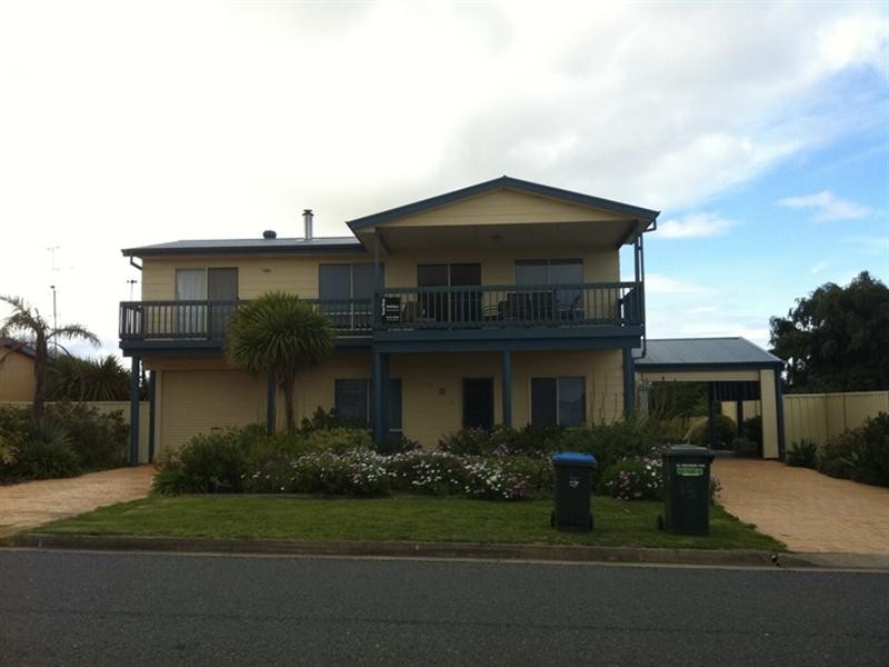 12 Second Avenue, Hayborough SA 5211