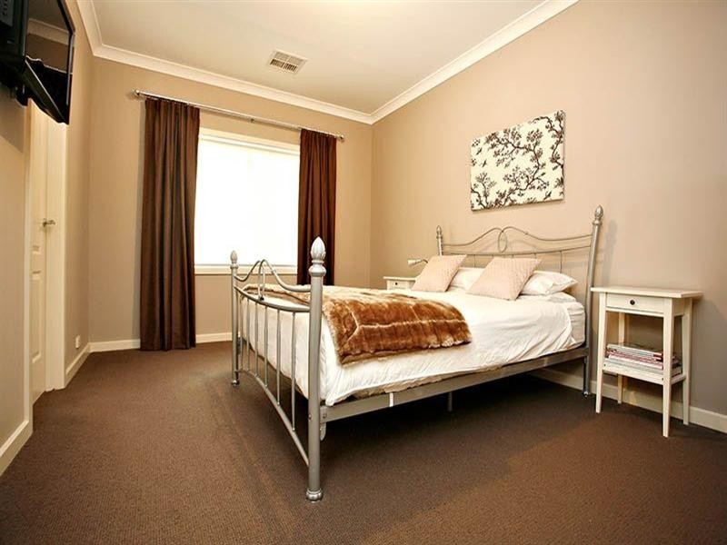 11 Cinema Court, Port Elliot SA 5212