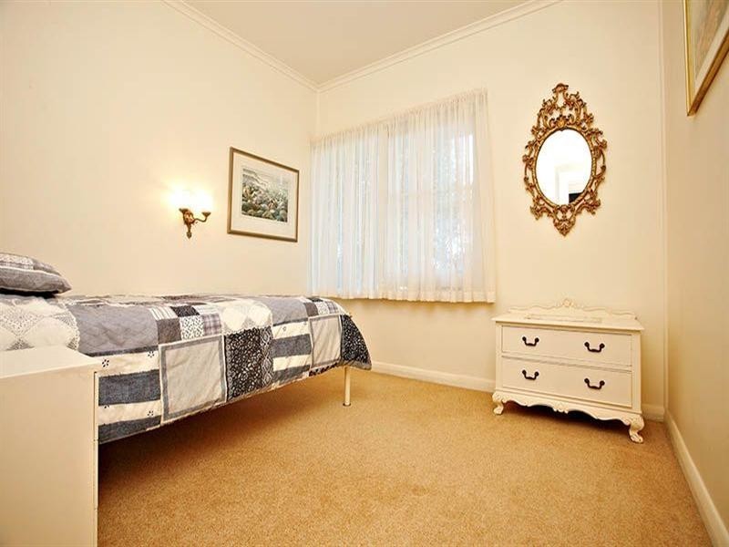 17 Riverview Road, Victor Harbor SA 5211