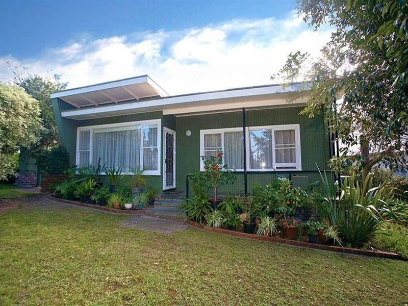 17 Riverview Road, Victor Harbor SA 5211