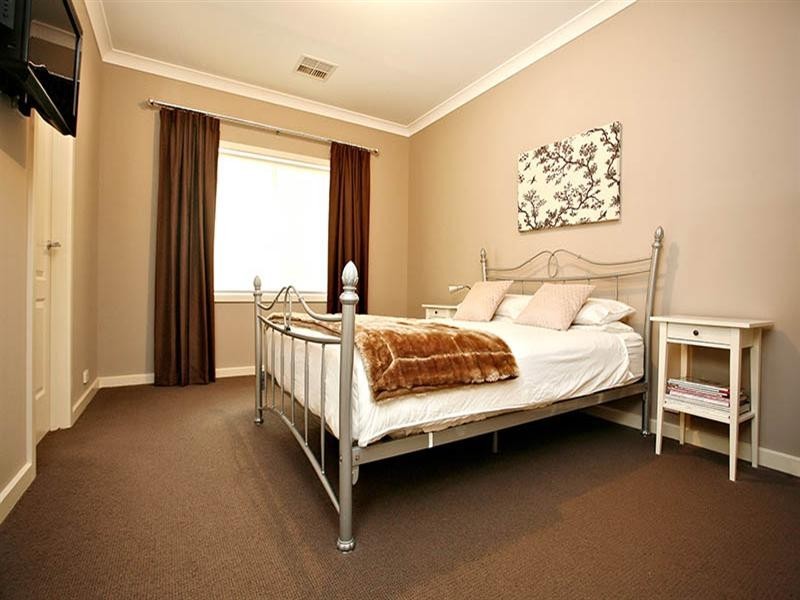 11 Cinema Court, Port Elliot SA 5212
