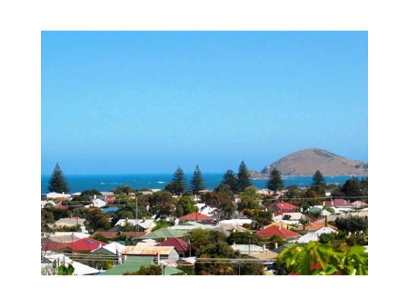 57 Seaview Road, Victor Harbor SA 5211