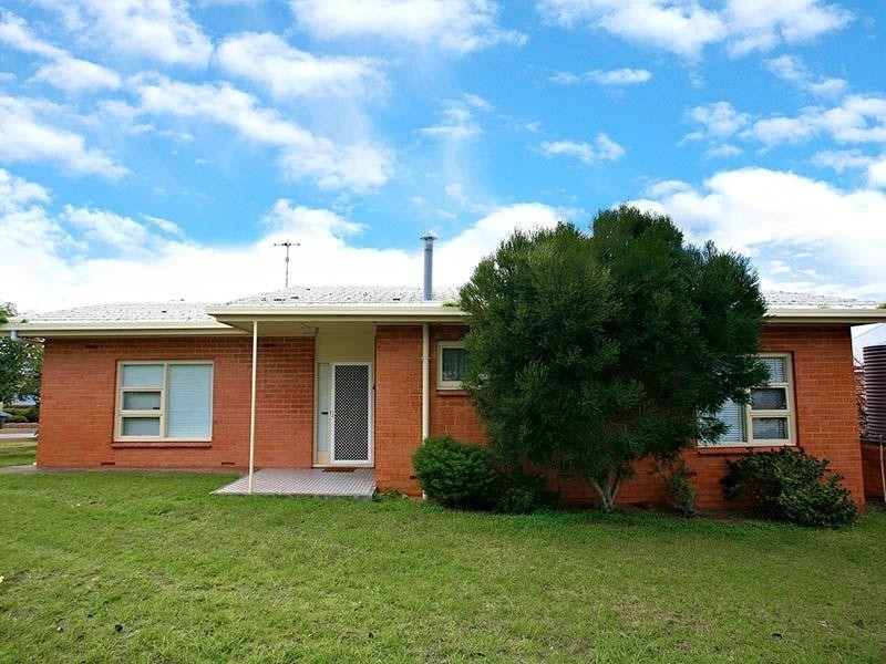 20 Renown Avenue, Victor Harbor SA 5211