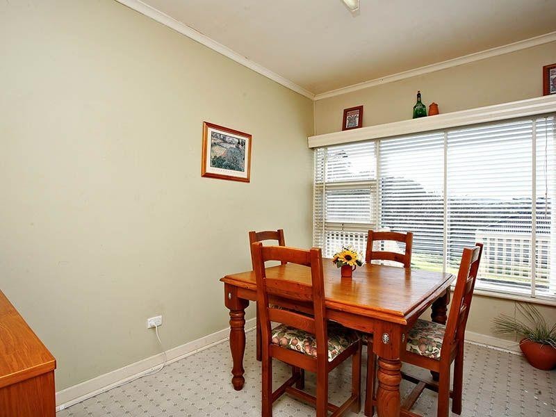 20 Renown Avenue, Victor Harbor SA 5211