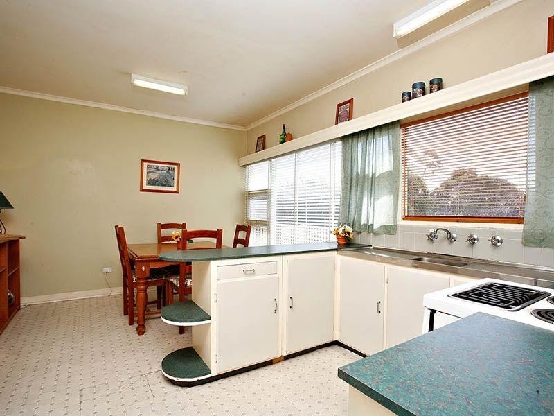 20 Renown Avenue, Victor Harbor SA 5211