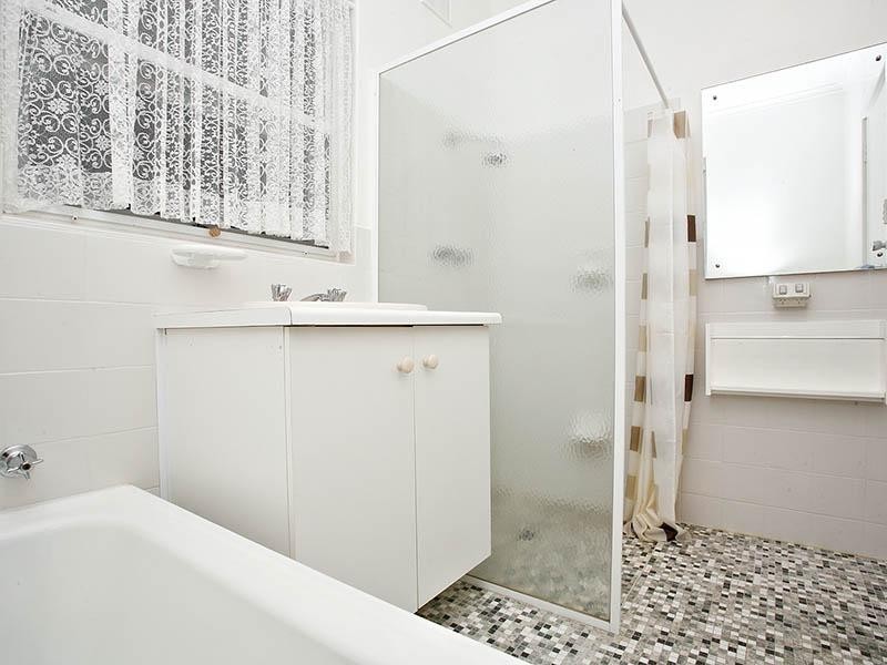 25 The Parkway, Victor Harbor SA 5211