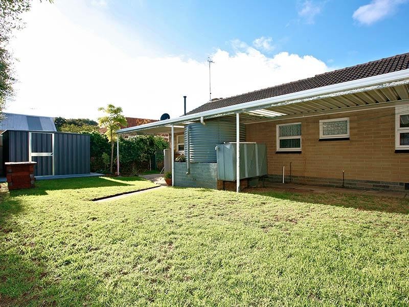 25 The Parkway, Victor Harbor SA 5211