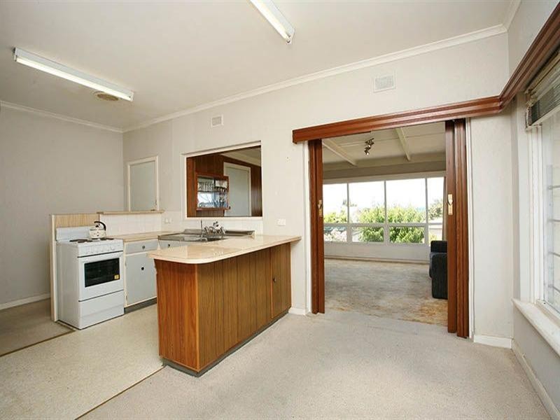 20 Hillview Road, Victor Harbor SA 5211