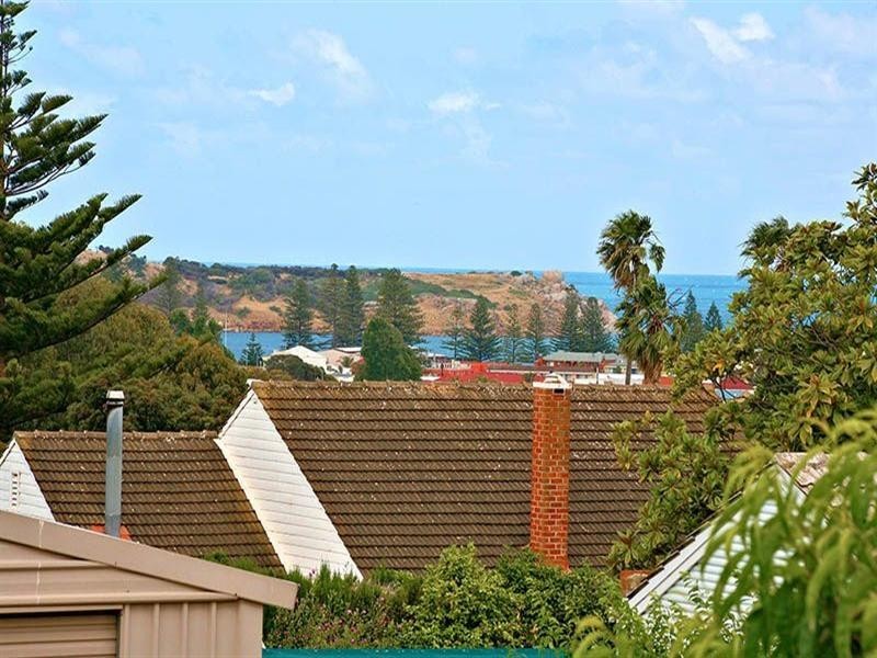 20 Hillview Road, Victor Harbor SA 5211